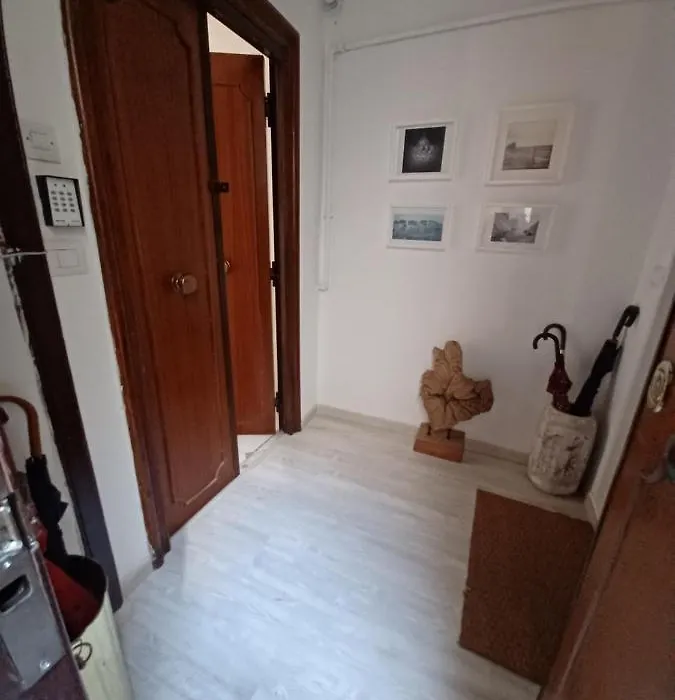 A Casa Di Nonna Ida, Nel Cuore Pulsante Di Napoli-1